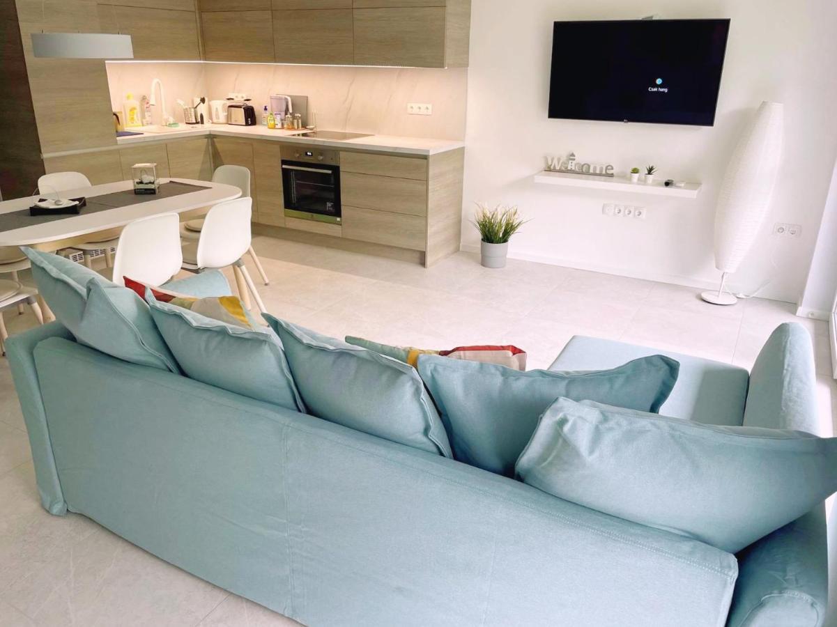 קסזטלי Lakeside Family & Studio Apartments מראה חיצוני תמונה