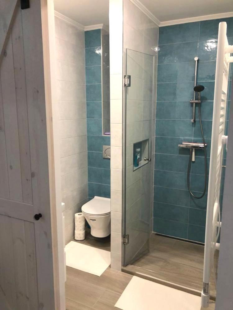 קסזטלי Lakeside Family & Studio Apartments מראה חיצוני תמונה