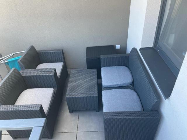 קסזטלי Lakeside Family & Studio Apartments מראה חיצוני תמונה